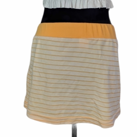 TENNIS Skirt w/ Pleats Medium EUC in Orange - Picture 2 of 5